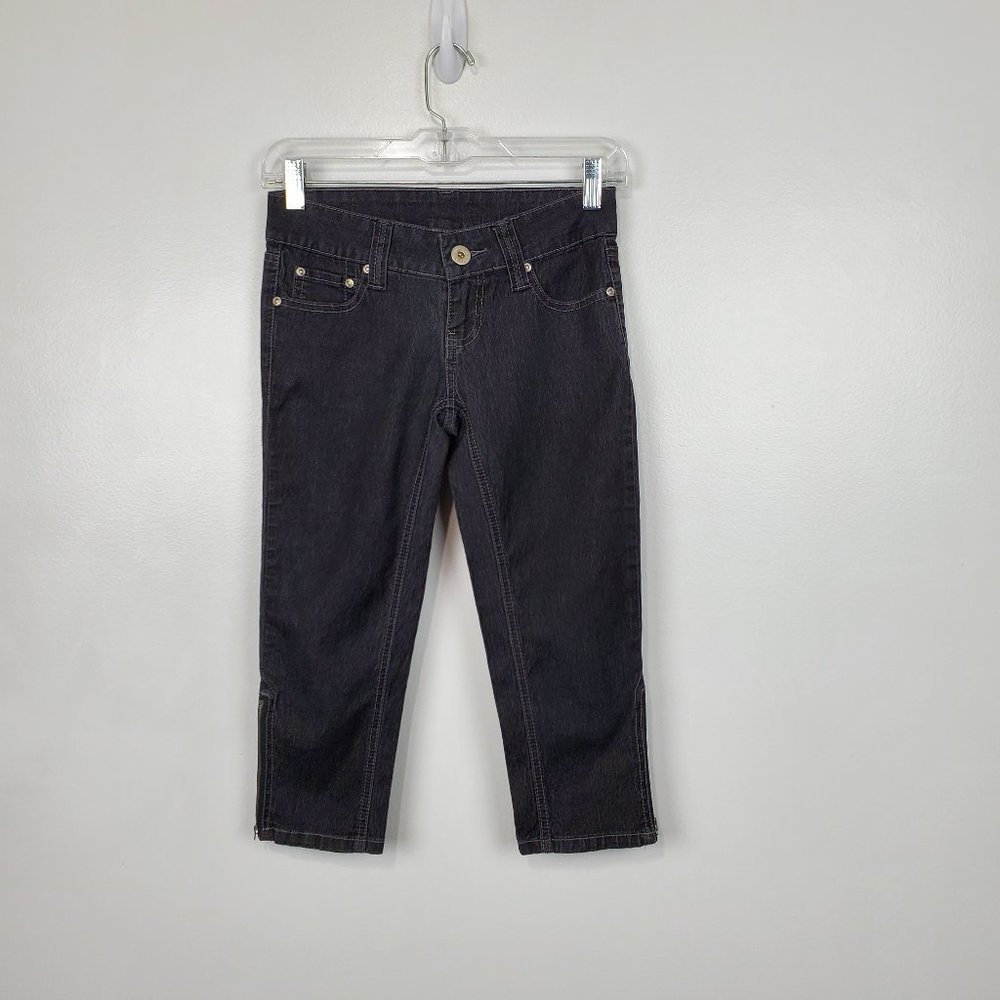 Younique Brand Black Low Rise Black Jean Capris, Size 0